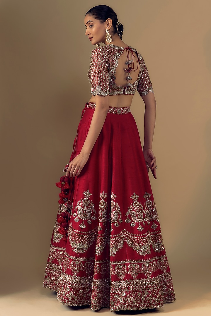 Red Silk Zari Embroidered Bridal Lehenga Set by Jayanti Reddy at Pernia's Pop Up Shop