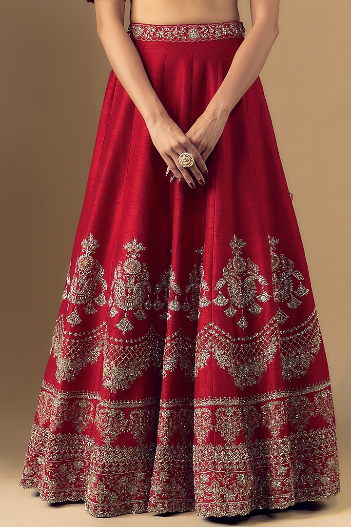 Red Silk Zari Embroidered Bridal Lehenga Set by Jayanti Reddy at Pernia's Pop Up Shop