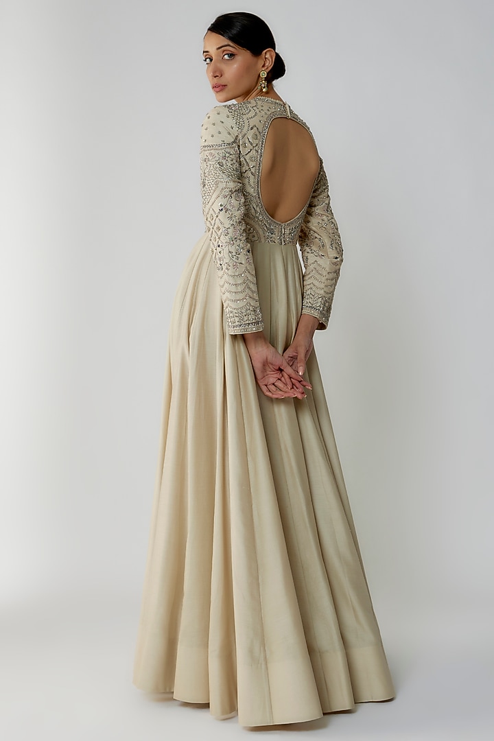Ivory Silk Zari Embroidered Bridal Anarkali Set by Jayanti Reddy at Pernia's Pop Up Shop