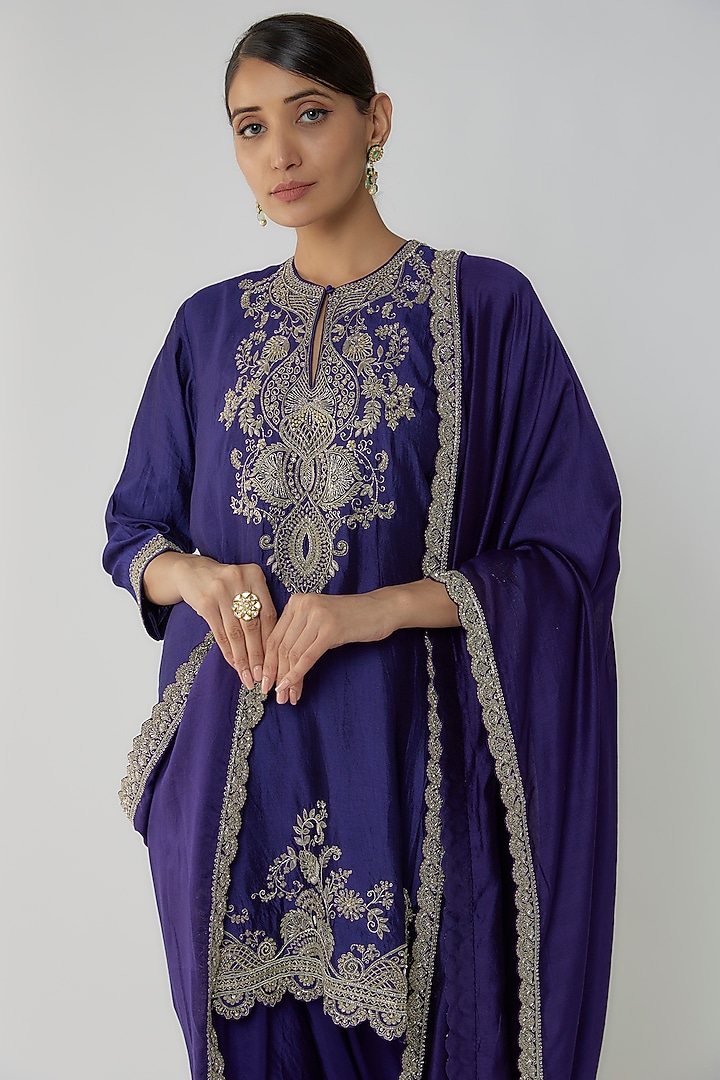 Purple Silk Zari Embroidered Kurta Set by Jayanti Reddy at Pernia's Pop Up Shop