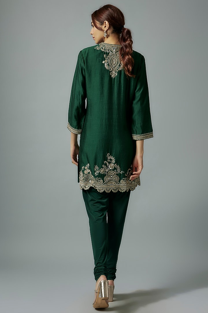 Emerald Green Silk Zari Embroidered Kurta Set by Jayanti Reddy at Pernia's Pop Up Shop
