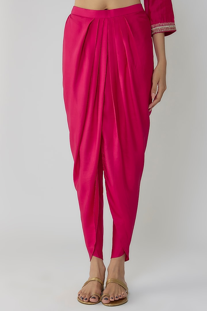 Pink Silk Zari Embroidered Kurta Set by Jayanti Reddy at Pernia's Pop Up Shop