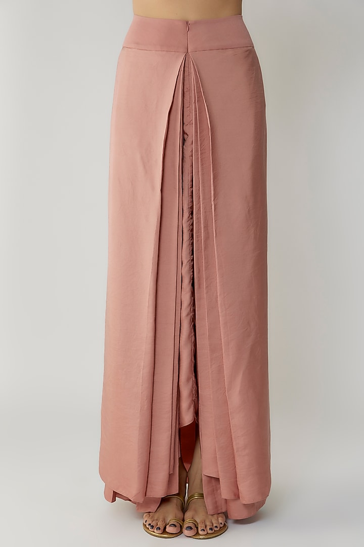 Peach Silk Zari Embroidered Cape Set by Jayanti Reddy at Pernia's Pop Up Shop