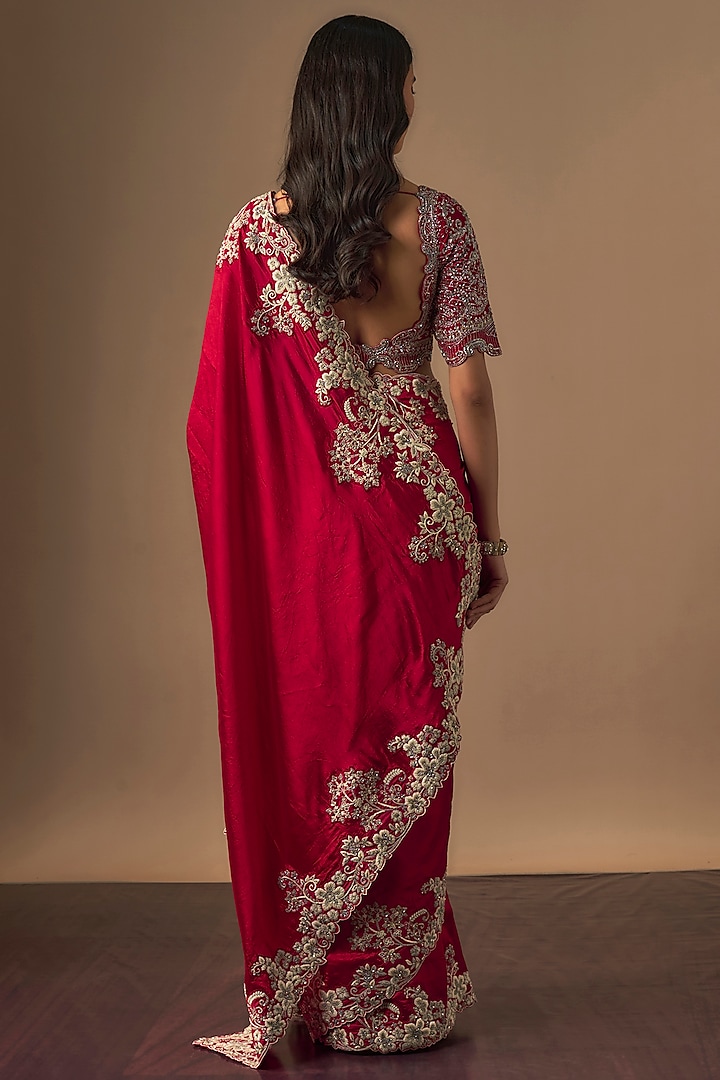 Red Silk Zardosi Embroidered Bridal Saree Set by Jayanti Reddy at Pernia's Pop Up Shop