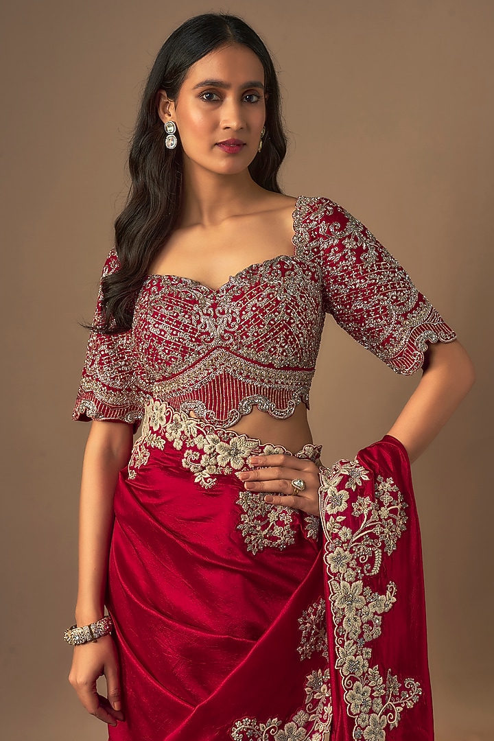 Red Silk Zardosi Embroidered Bridal Saree Set by Jayanti Reddy at Pernia's Pop Up Shop