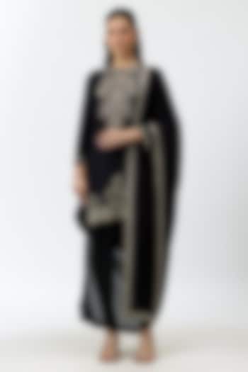 Black Silk Zardosi Embroidered Tunic Set by Jayanti Reddy at Pernia's Pop Up Shop