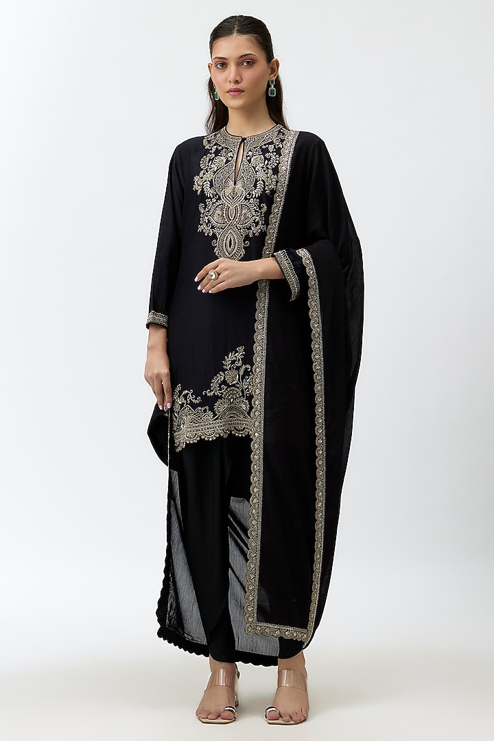 Black Silk Zardosi Embroidered Tunic Set by Jayanti Reddy at Pernia's Pop Up Shop