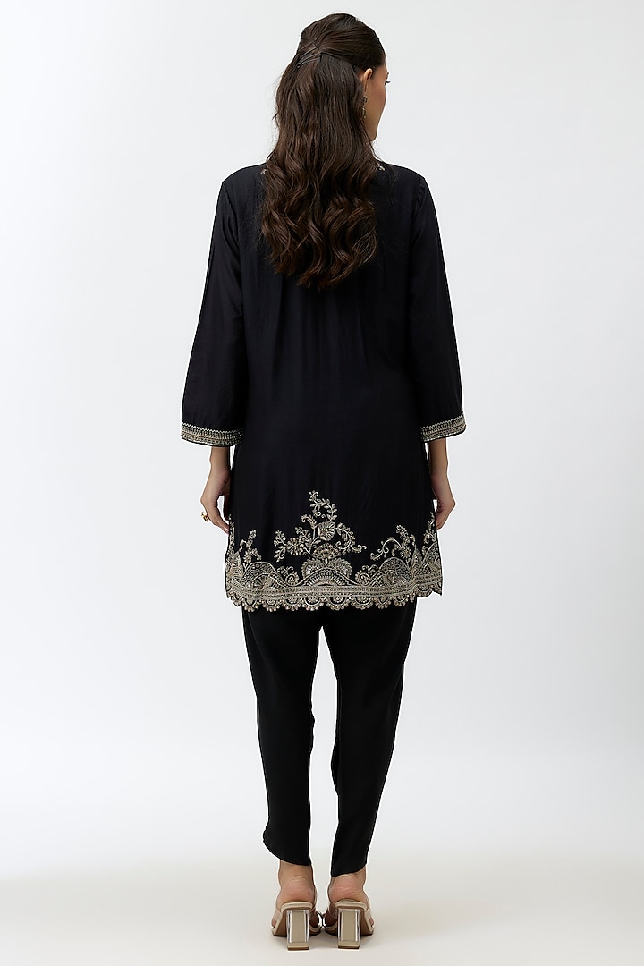 Black Silk Zardosi Embroidered Tunic Set by Jayanti Reddy at Pernia's Pop Up Shop
