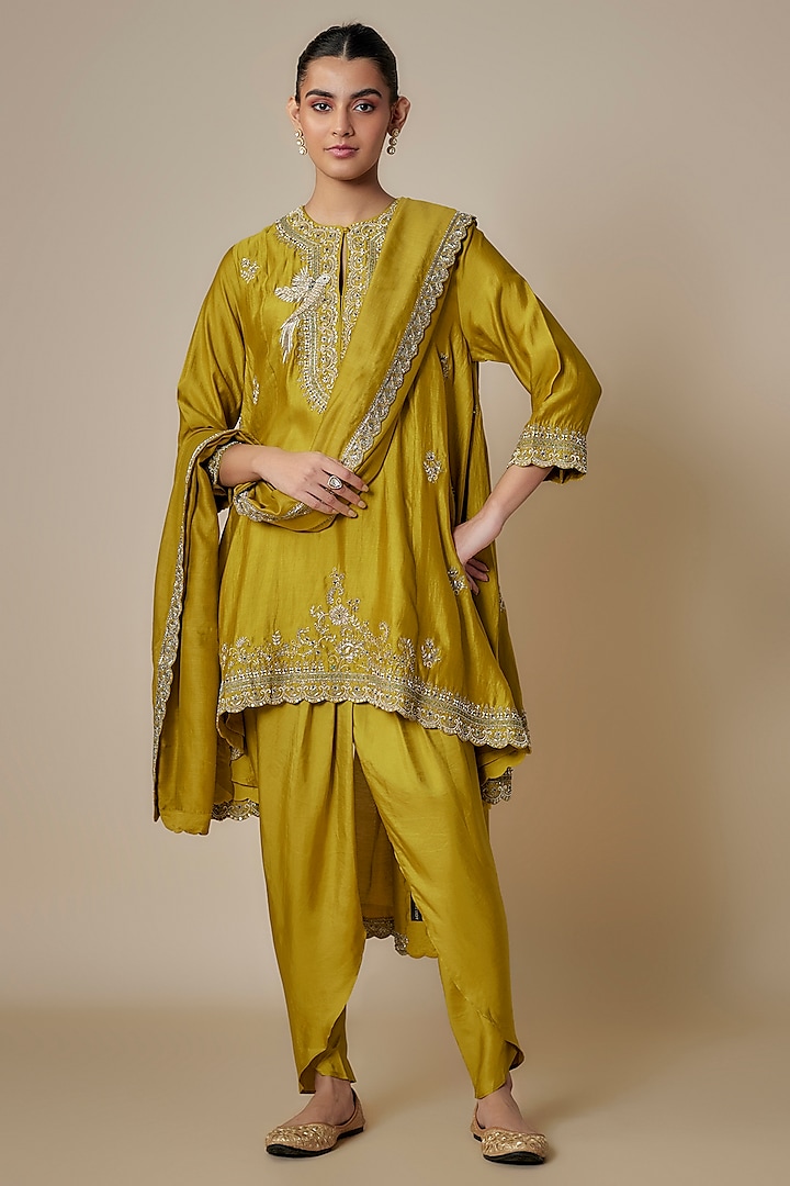 Mustard Yellow Silk Embroidered Tunic Set by Jayanti Reddy at Pernia's Pop Up Shop