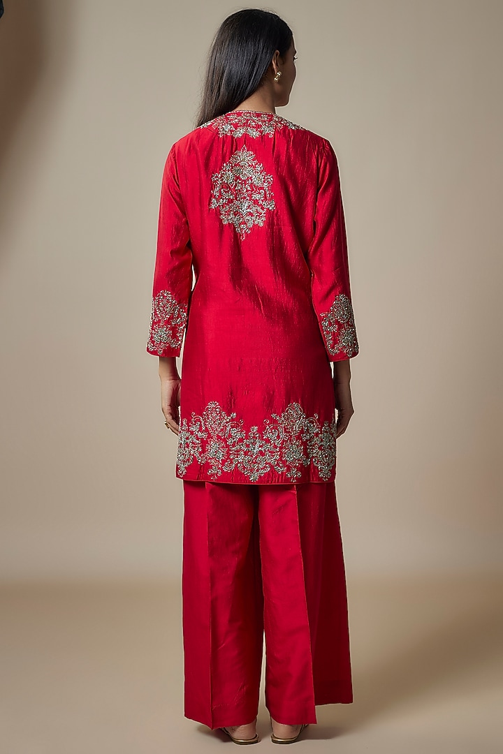 Red Silk Zari Embroidered Kurta Set by Jayanti Reddy at Pernia's Pop Up Shop