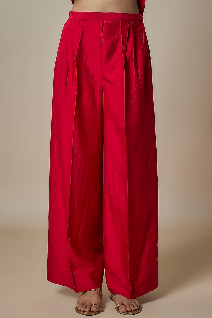 Red Silk Zari Embroidered Kurta Set by Jayanti Reddy at Pernia's Pop Up Shop
