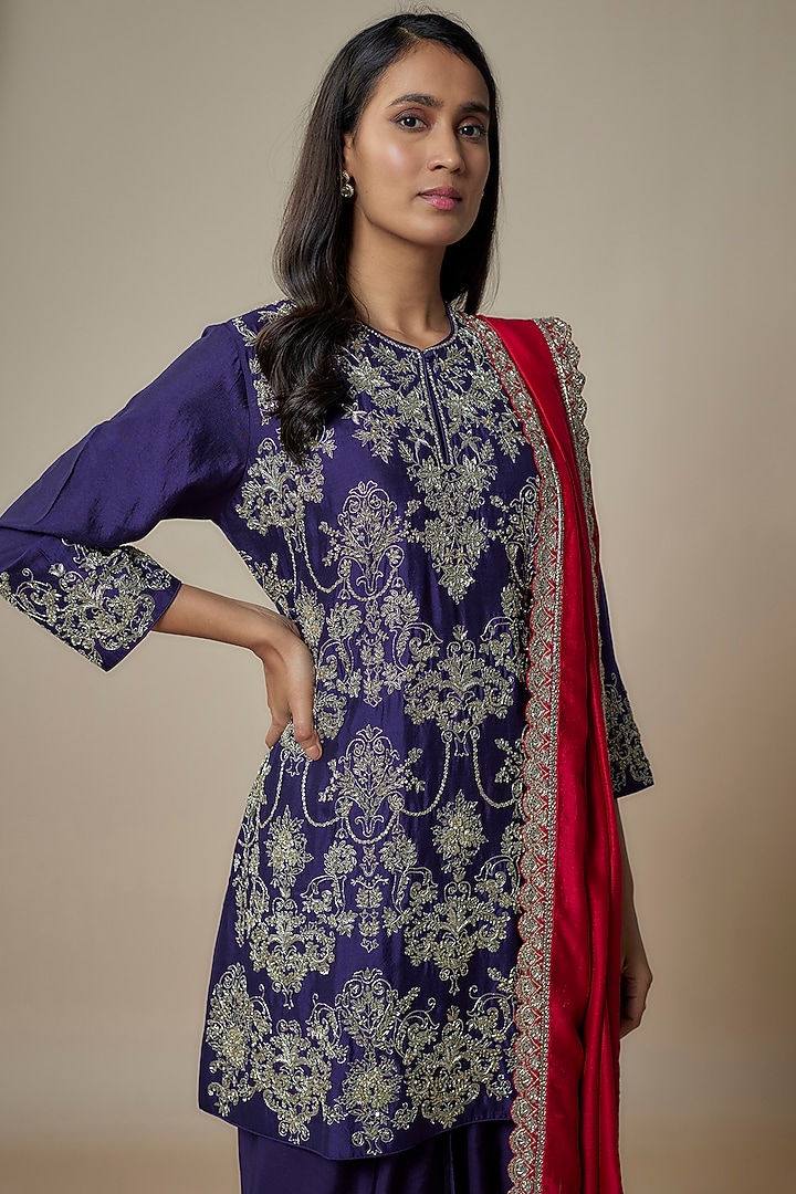 Purple Silk Zari Embroidered Kurta Set by Jayanti Reddy at Pernia's Pop Up Shop