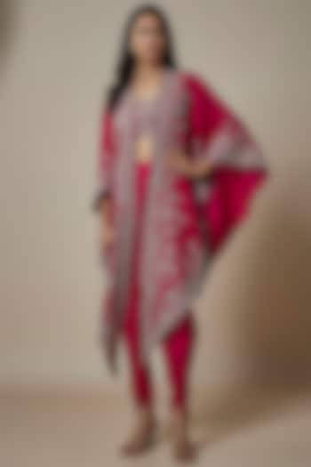 Rani Pink Silk Zari Embroidered Cape Set by Jayanti Reddy at Pernia's Pop Up Shop