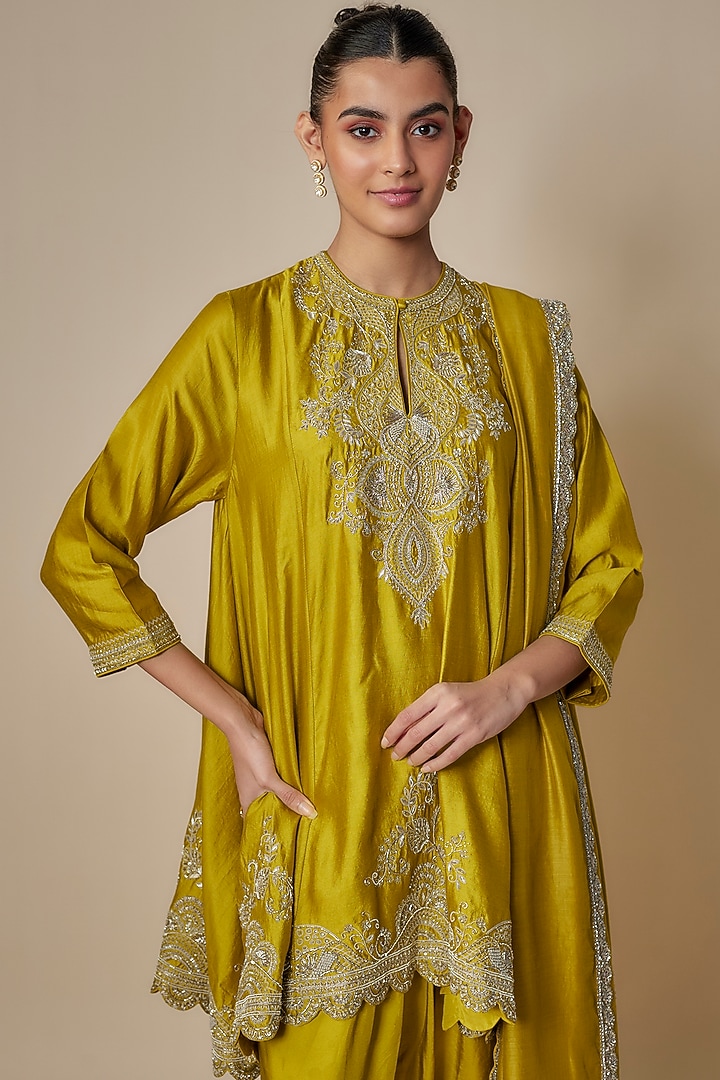 Mustard Silk Zari Embroidered A-Line Kurta Set by Jayanti Reddy at Pernia's Pop Up Shop