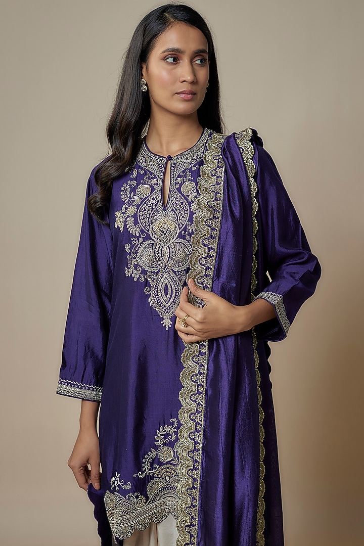 Navy Blue Silk Zari Embroidered Paneled Tunic Set by Jayanti Reddy at Pernia's Pop Up Shop