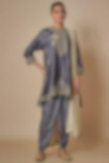 Teal Grey Silk Zari Embroidered Paneled Kurta Set by Jayanti Reddy at Pernia's Pop Up Shop