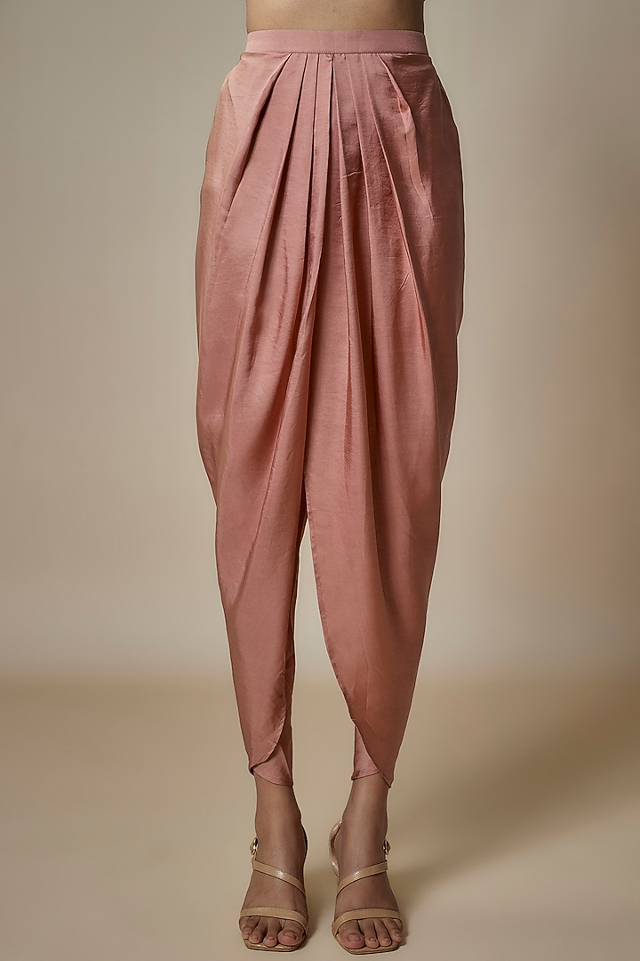 Peach Silk Zari Embroidered Cape Set by Jayanti Reddy at Pernia's Pop Up Shop