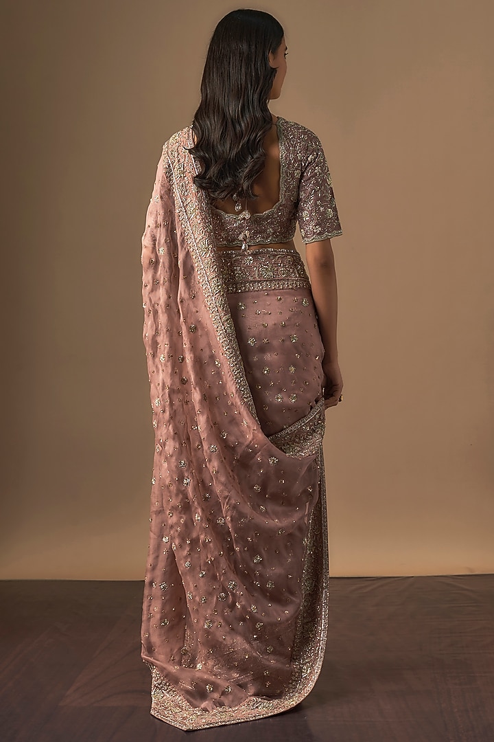 Peach Organza Zardosi Embroidered Bridal Saree Set by Jayanti Reddy at Pernia's Pop Up Shop