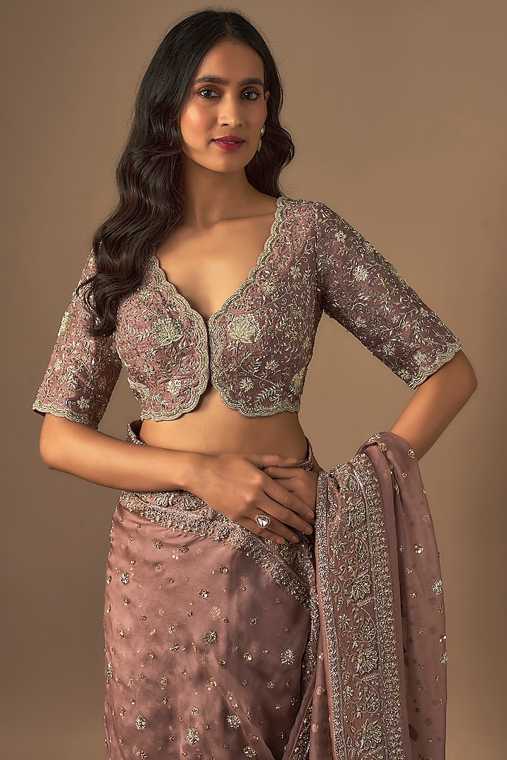Peach Organza Zardosi Embroidered Bridal Saree Set by Jayanti Reddy at Pernia's Pop Up Shop