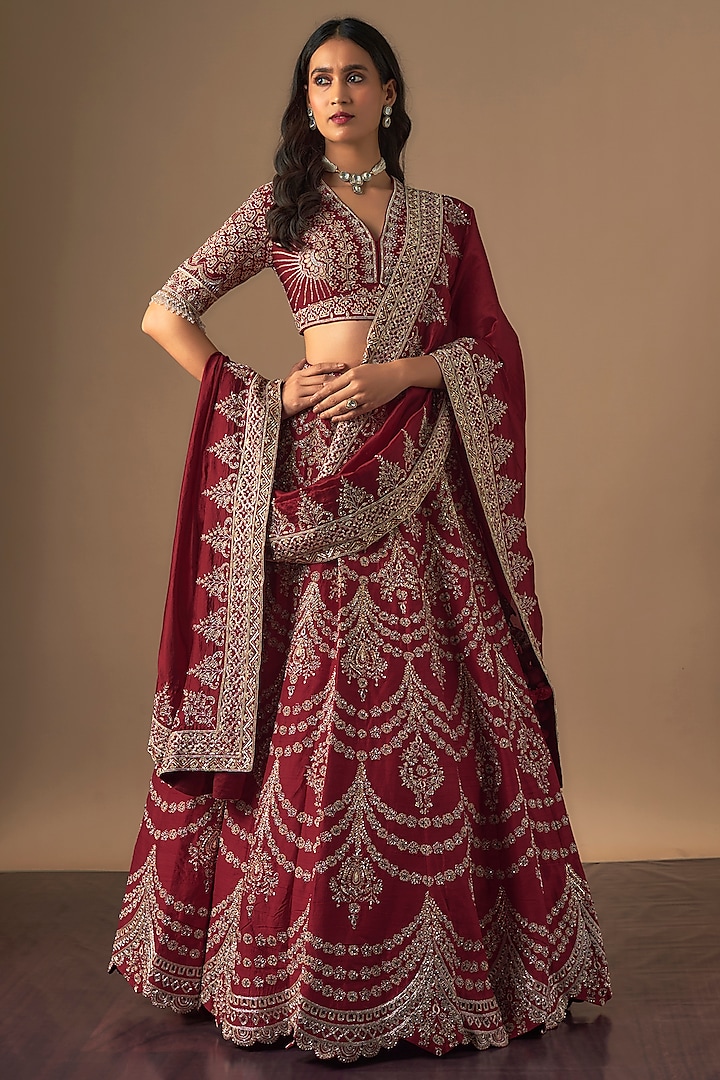 Red Raw Silk Zardosi Embroidered Bridal Lehenga Set by Jayanti Reddy at Pernia's Pop Up Shop