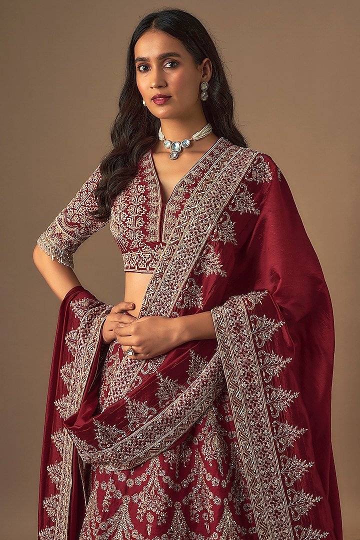 Red Raw Silk Zardosi Embroidered Bridal Lehenga Set by Jayanti Reddy at Pernia's Pop Up Shop