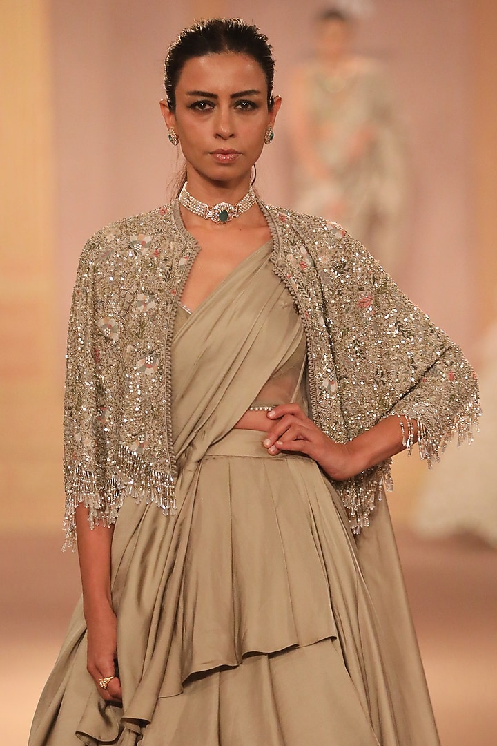 Gold Twill Pre-Draped Bridal Saree Set by Jayanti Reddy at Pernia's Pop Up Shop
