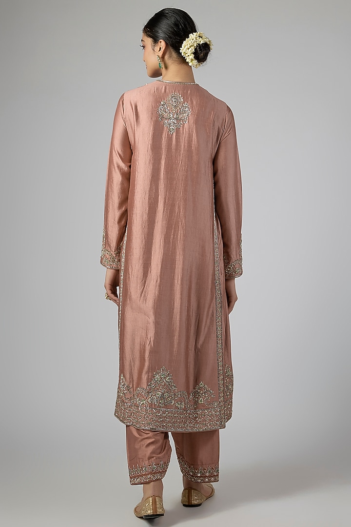 Peach Silk Zardosi Work Kurta Set by Jayanti Reddy at Pernia's Pop Up Shop