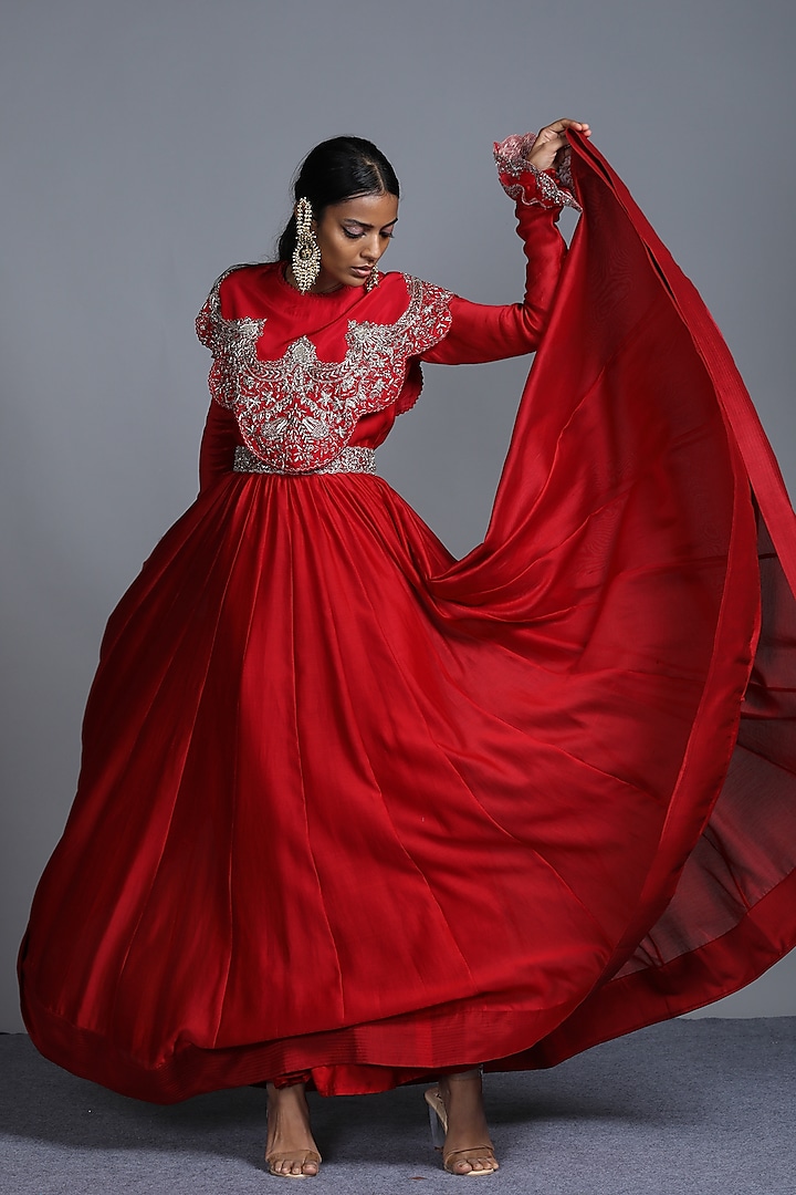 Red Zardosi Embroidered Anarkali Set by Jayanti Reddy at Pernia's Pop Up Shop