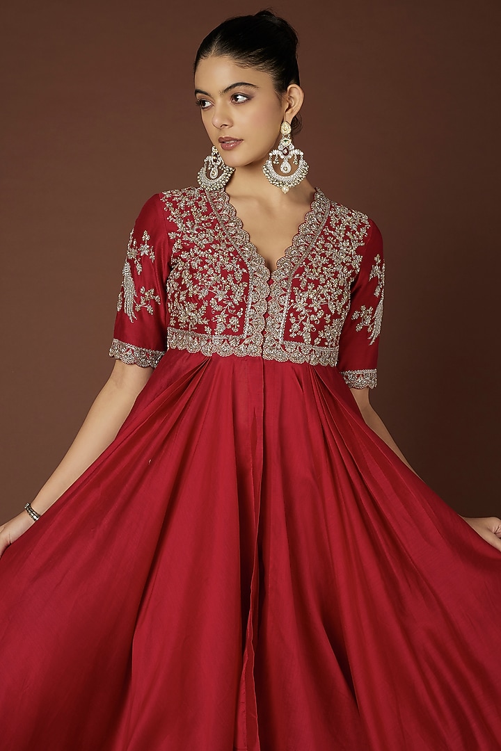 Red Embroidered Wedding Anarkali Set by Jayanti Reddy at Pernia's Pop Up Shop