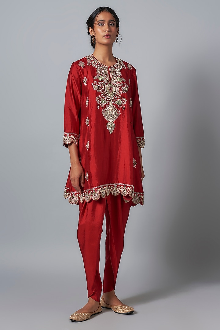 Red Silk Zardosi Embroidered Kurta Set by Jayanti Reddy at Pernia's Pop Up Shop