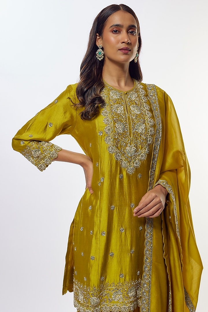 Yellow Silk Zardosi Embroidered Kurta Set by Jayanti Reddy at Pernia's Pop Up Shop
