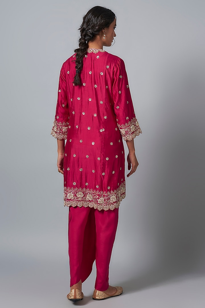 Pink Silk Zardosi Embroidered Kurta Set by Jayanti Reddy at Pernia's Pop Up Shop