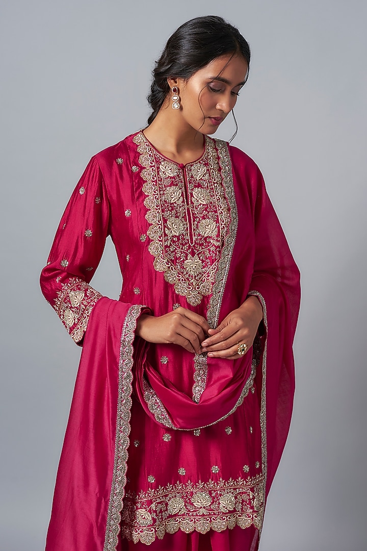 Pink Silk Zardosi Embroidered Kurta Set by Jayanti Reddy at Pernia's Pop Up Shop