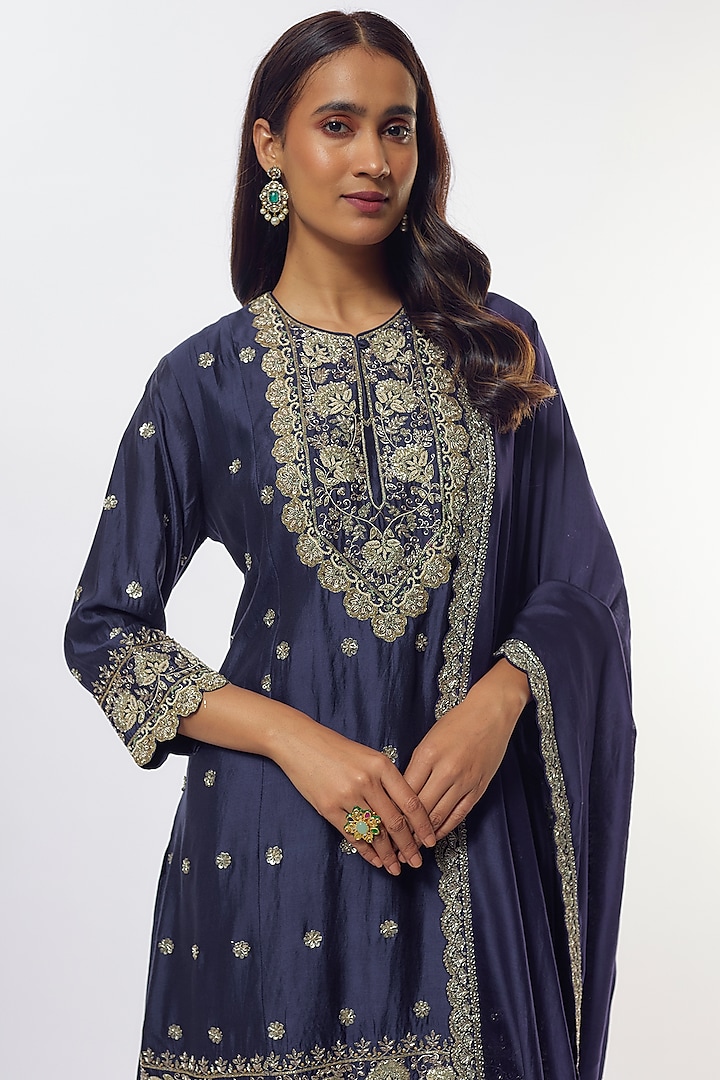 Purple Silk Zardosi Embroidered Kurta Set by Jayanti Reddy at Pernia's Pop Up Shop