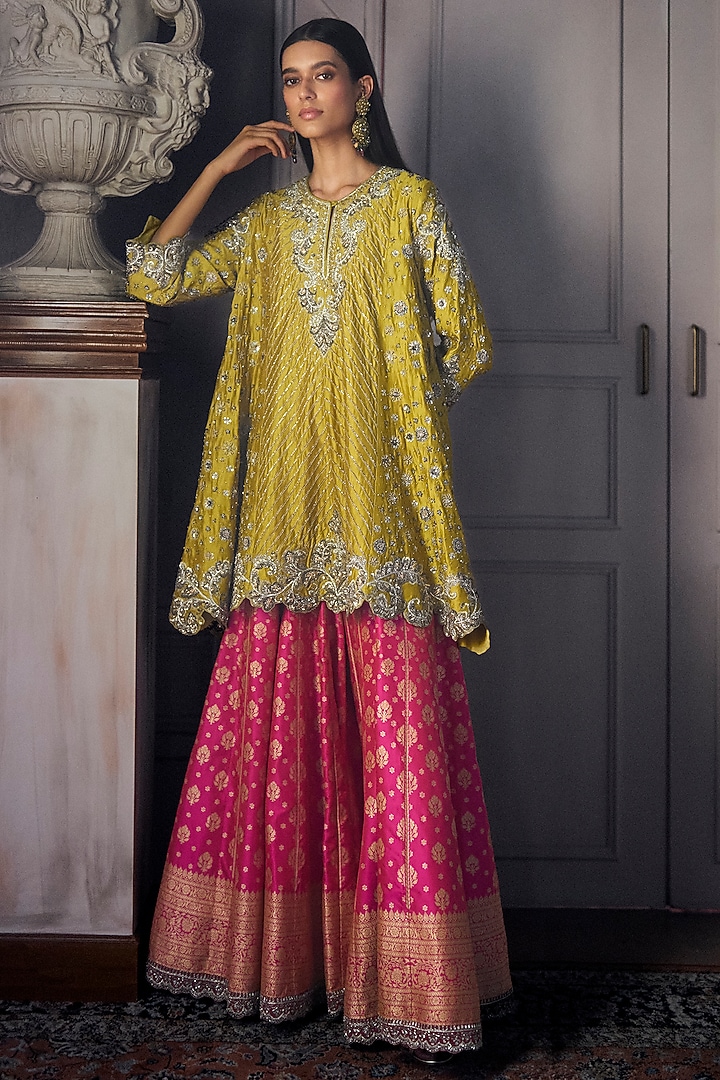 Pink Banarasi Bridal Sharara Set by Jayanti Reddy at Pernia's Pop Up Shop