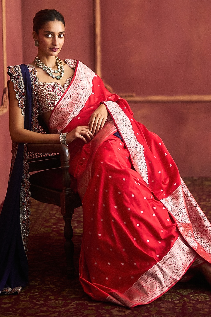 Red Banarasi Silk Bridal Saree Set by Jayanti Reddy at Pernia's Pop Up Shop