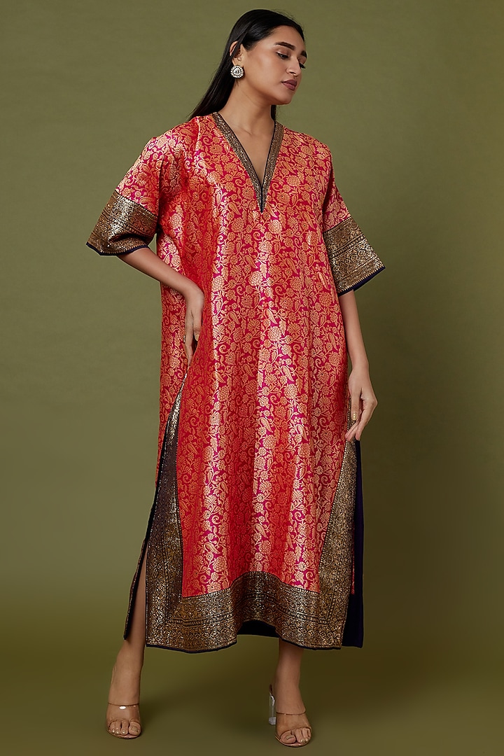 Pink Banarsi Kaftan by Jayanti Reddy at Pernia's Pop Up Shop