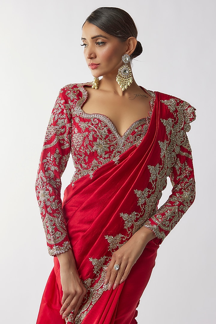 Red Silk Zari Embroidered Bridal Saree Set by Jayanti Reddy at Pernia's Pop Up Shop