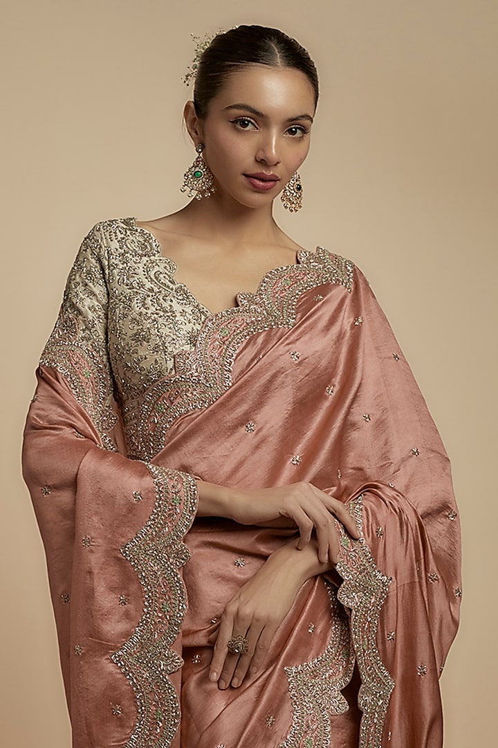 Peach Silk Zari Embroidered Reception Saree Set by Jayanti Reddy at Pernia's Pop Up Shop