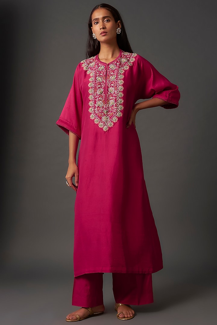 Pink Silk Zardosi Embroidered Kaftan Set by Jayanti Reddy at Pernia's Pop Up Shop