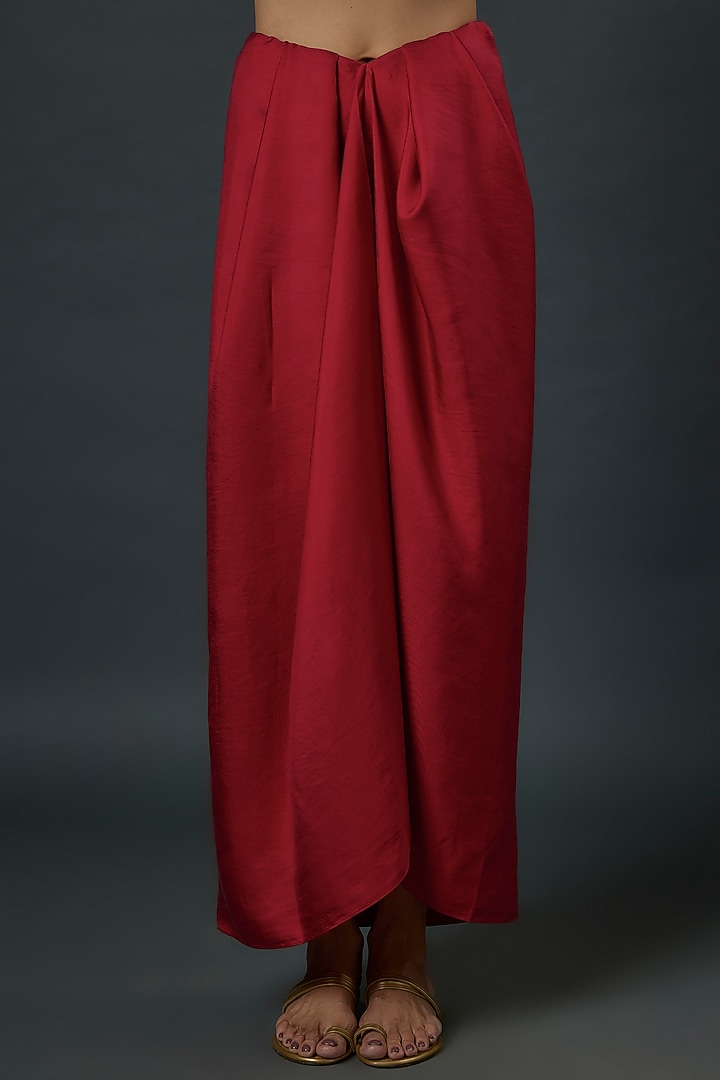 Red Silk Zardosi Embroidered Off-Shoulder Cape Set by Jayanti Reddy at Pernia's Pop Up Shop