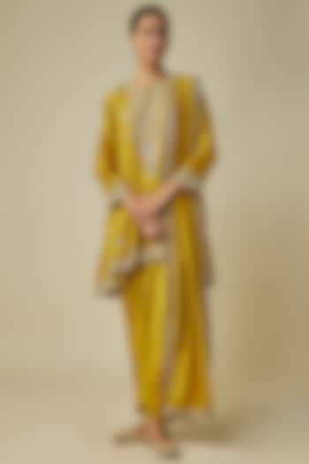 Yellow Silk Zardosi Embroidered Kurta Set by Jayanti Reddy at Pernia's Pop Up Shop