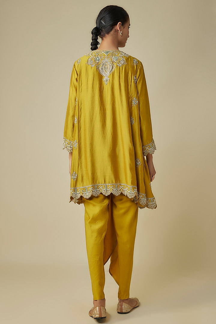 Yellow Silk Zardosi Embroidered Kurta Set by Jayanti Reddy at Pernia's Pop Up Shop