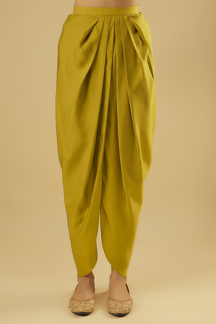 Yellow Silk Zardosi Embroidered Kurta Set by Jayanti Reddy at Pernia's Pop Up Shop