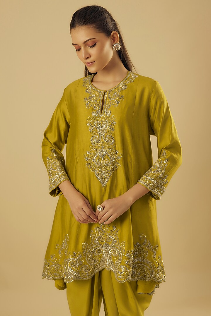 Yellow Silk Zardosi Embroidered Kurta Set by Jayanti Reddy at Pernia's Pop Up Shop