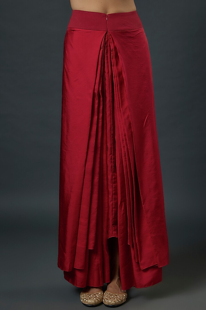 Red Silk Zardosi Embroidered Kurta Set by Jayanti Reddy at Pernia's Pop Up Shop