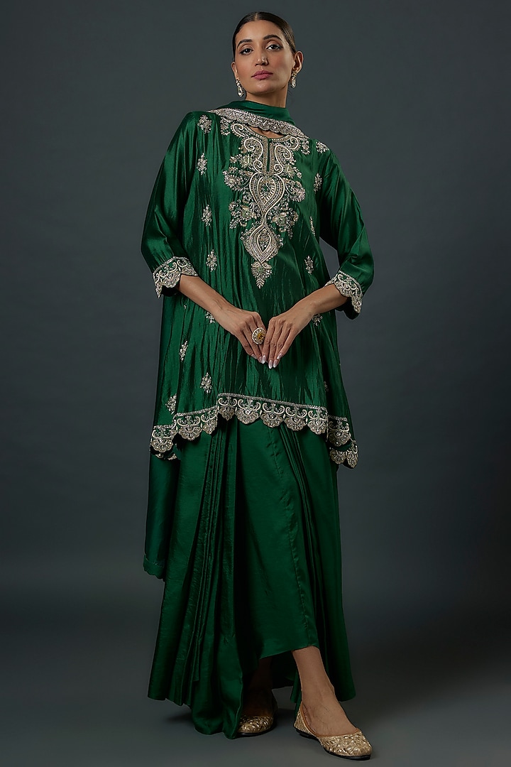 Green Silk Zardosi Embroidered Kurta Set by Jayanti Reddy at Pernia's Pop Up Shop