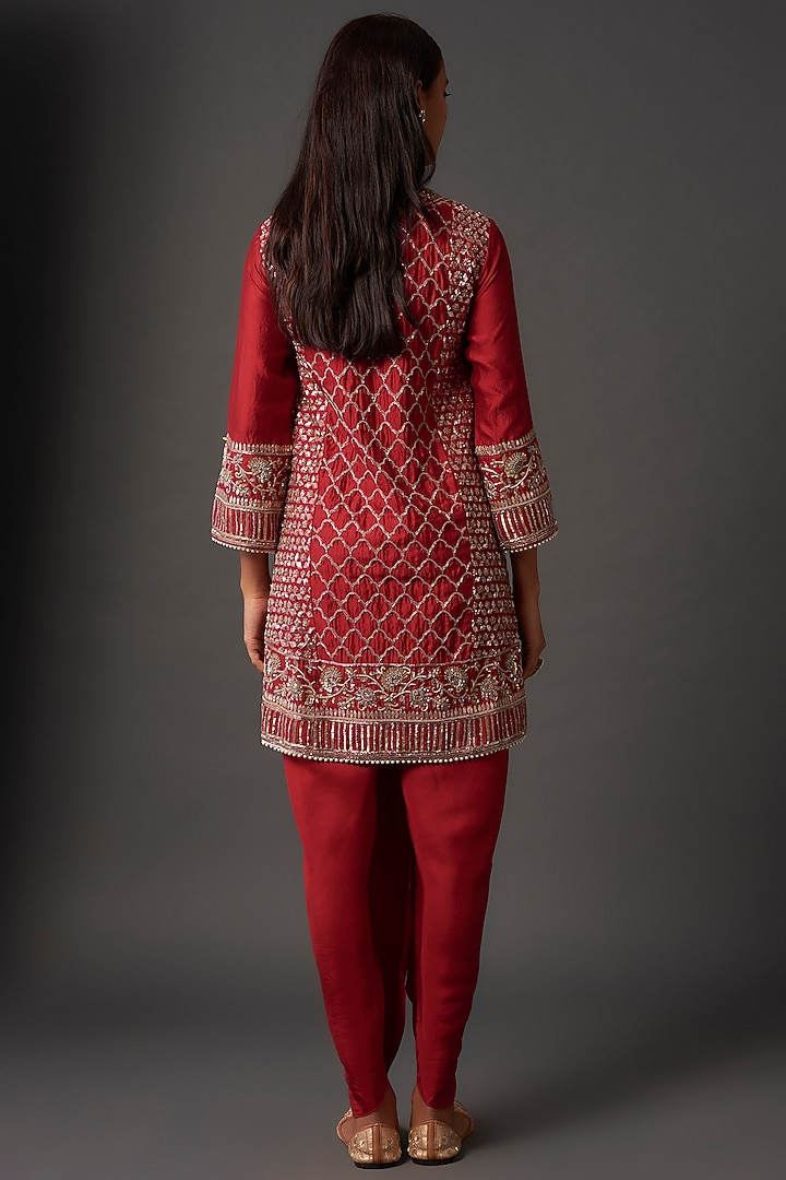 Red Silk Zardosi Embroidered Kurta Set by Jayanti Reddy at Pernia's Pop Up Shop