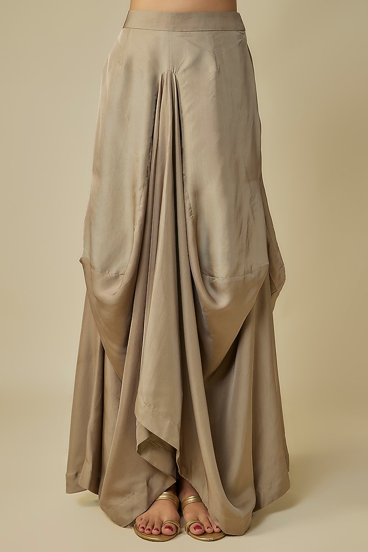 Beige Silk Zardosi Embroidered Cape Set by Jayanti Reddy at Pernia's Pop Up Shop