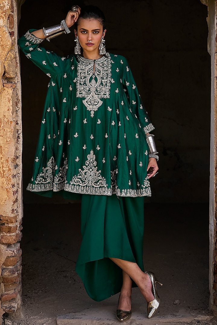 Emerald Green Silk Zardosi Embroidered Tunic Set by Jayanti Reddy at Pernia's Pop Up Shop